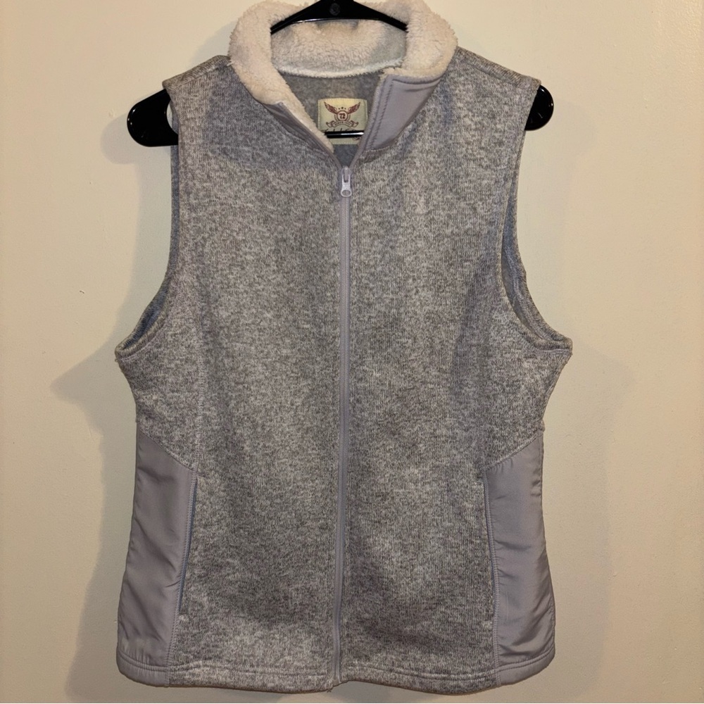 Faded Glory Women’s Cozy Gray Sherpa-Lined Zip-Up Vest Size L